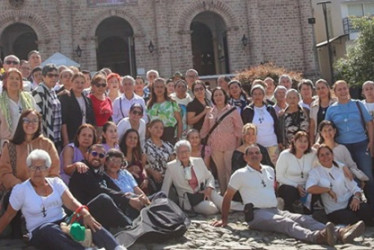 Foto | Henry Giraldo | LA PATRIA Cerca de 60 peregrinos de Barbosa (Antioquia) visitaron la Basílica Menor Nuestra Señora del Rosario de Manzanares (Caldas). Durante su viaje también aprovecharon para visitar otras iglesias del departamento.