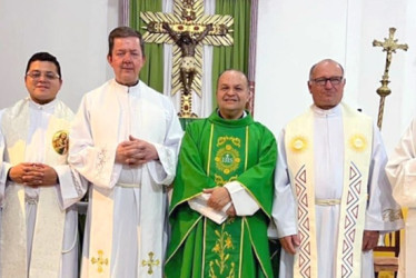 Presbítero Jesús Alberto Sepúlveda, presbítero Jehiler Ovidio Gálviz, presbítero Diego Cardona Henao, párroco de Marquetalia (Caldas); presbítero Marlon Ortega, rector y párroco de la Basílica Menor Nuestra Señora del Rosario de Manzanares (Caldas); presbítero José Seil García Gómez y presbítero William Arango.