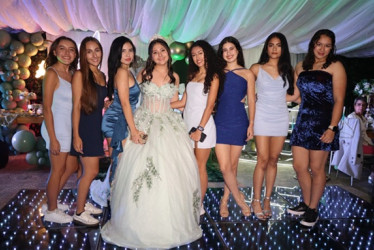 Isabella Merchán, Sara Grisales, Michelle Jurado, Silvana Robledo, Sara Castaño, María Paz Aranzazu, Emilia Ocampo y Ana Sofía Gutiérrez.