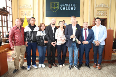 Alberto Aguirre, José Germán Aguirre, Mercedes Suárez, Carlos Mario Aguirre, Paola Valencia, Albeiro Orozco Salazar, Fredy Arenas Monsalve y Simón Ramírez.