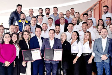 Funcionarios de las alcaldías de La Dorada y Manizales durante el encuentro interinstitucional.