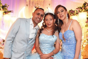 Jorge William Naranjo, Nicole Naranjo González y Lina María González.