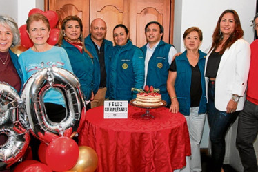 Esperanza Álvarez, Mónica Giraldo, Nancy Guacaneme, Jhon Jairo Cortés, Marcela García, Andrés Felipe Mosquera, Amparo Murcia, Nataly Buitrago y Hernán Canales.