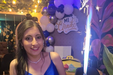 Fotos | La Shiraka | LA PATRIA Laura Jimena Bermúdez Hernández se graduó como bachiller académica y obtuvo el título de técnica en Marketing Digital. Es bachiller de la Escuela Nacional de Auxiliares de Enfermería.