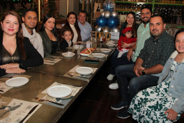 Juliana Paola Ramírez, Luis Beltrán, Katherine Ramírez, Salvador Beltrán, Cristina Tabares, Ramiro Ramirez (cumpleañero), Tatiana Ramírez, Martina Forero, Caros Forero, Leonardo García y Guadalupe García.