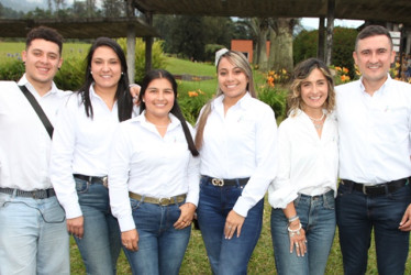 Yuri Morales, Juan David Álvarez, Diana Cardona, Carolina Guapacha, Anlly Viviana Sánchez, Gloria Duque, Julio César Cardona y Marisela Tabares.