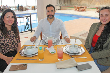 Fotos | Argemiro Idárraga | LA PATRIA Jenny Carmona, Andrés Galeano y Julia Ospina. 