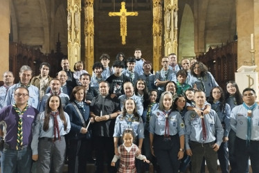 La eucaristía fue oficiada por el padre Jorge Efraín Noreña, párroco de la Catedral, excapellán de Colseñora y exmiembro del Grupo IV. Los presentes vivieron momentos de reencuentro en comunidad, con espíritu escultista.