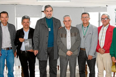 Albeiro Valencia Llano, María Ofelia Parra, Isaías Tobasura, Jorge Enrique Grisales, Álvaro Gartner, Fabio Vélez Correa, Jesús Antonio Díaz, José Miguel Alzate, Luis Ernesto Henao y Francisco Javier González.