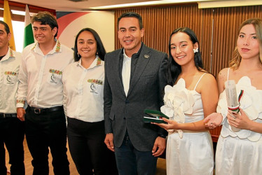 Juan Hidalgo, Mauricio Salazar, Jénnifer Castillo, Jorge Eduardo Rojas, Andreina Naranjo y María José Valencia.