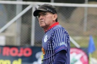 Gilberto Cardona, el "Fantasma", técnico del Once Deportivo Conexión, para la Copa La Patria BetPlay Gobernación de Caldas.