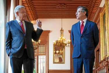 Foto | EFE | LA PATRIA  El mandatario mexicano, Andrés Manuel López Obrador, manifestó en redes sociales, que "si tuviese que resumir en una palabra cómo es la relación entre nuestros pueblos y con el Gobierno del presidente de Colombia, Gustavo Petro, diría: hermandad".