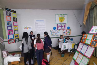 Estudiantes de colegios del oriente de Caldas expusieron sus proyectos de investigación con el programa Ondas.