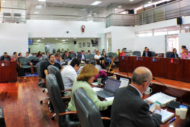 FOTO / LA PATRIA  Ayer en el Concejo se discutió el presupuesto de institituciones descentralizadas.