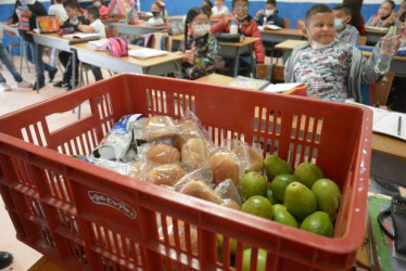 Asegurar alimentación escolar todo el 2023 y en todos los colegios es un reto para las secretarías de Educación de Caldas y de Manizales. Por estos días, ambas cambian de secretarios.