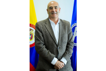 El nuevo director de la Aerocivil, Sergio París, suma 28 años de experiencia en la entidad.