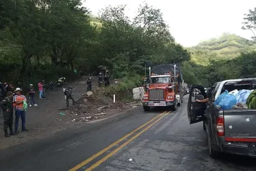 El paso en la vía Manizales-Medellín se habilitó después de 26 horas de bloqueo. 