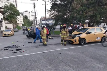 El accidente ocurrió en la Avenida Kevin Ángel.