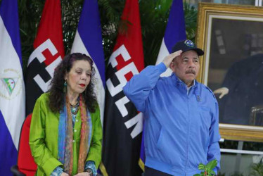 El régimen liderado por el presidente Daniel Ortega y su esposa, la vicepresidenta Rosario Murillo, también excarceló y expatrío a 222 presos políticos nicaragüenses esta semana.