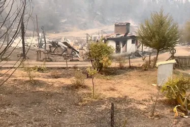 Fotografía de los incendios que afectan las regiones de Biobío y Ñuble (Chile).