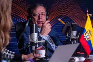 El presidente, Gustavo Petro, esta lunes durante la entrevista en Colombia Hoy Radio. 