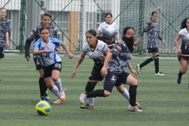 El triunfo 3-0 de la Enea Fútbol Club sobre Serna Fútbol Club en el inicio de la Copa LA PATRIA Q'Hubo de Fútbol Femenino.