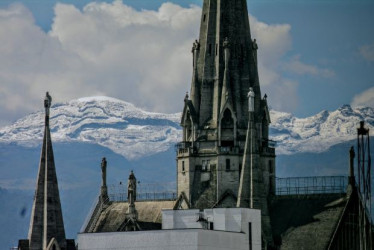 Decenas de municipios, verades y corregimientos de Colombia quedan cerca de volcanes. El Observatorio de Manizales, perteneciente al Servicio Geológico Colombiano, por ejemplo, vigila 12 de los 25 que son monitoreados en el pais. 