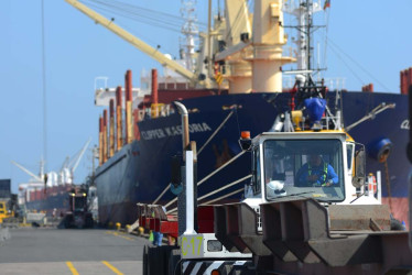  Foto | Puerto de Barranquilla | LA PATRIA  Puerto de Barranquilla. 