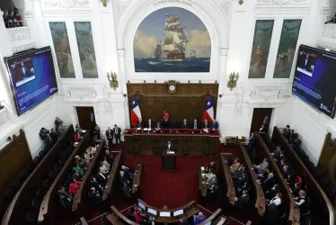 El presidente Gabriel Boric, habla en la sesión de instalación del Consejo Constitucional, en el marco del Proceso Constitucional hoy en Santiago de Chile.