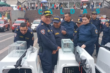 El comandante de Bomberos de Villamaría, capitán Jairo Alarcón, se integró con sus colegas de otros municipios en el encuentro departamental de cuerpos que hubo en Manizales.