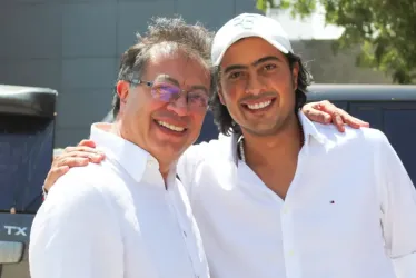  El presidente Gustavo Petro con su hijo mayor Nicolás Petro Burgos. 