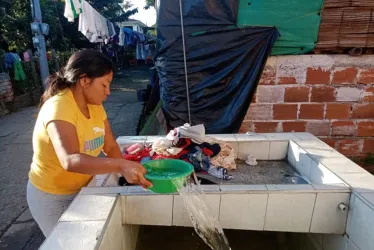 María Andrea Bueno de la Parcialidad Ambacheque, reclama agua potable para la vereda La Plata y para su comunidad indígena. Comenta que por consumir agua cruda de Campoalegre, los niños se enferman continuamente.