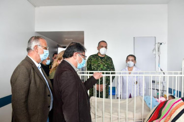 El presidente de la República, Gustavo Petro, había visitado a los menores en el Hospital Militar Central de Bogotá durante sus primeros días internados.