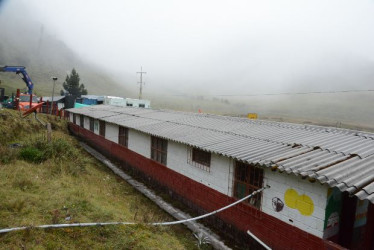 La escuela Aspar, de Villamaría y cerca de la entrada al Parque Natural Nacional Los Nevados, volverá a la presencialidad el 31 de julio. Otras 16 de Caldas, en zona de influencia, lo harán desde este lunes 10 de julio.