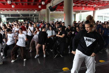 Hubo conversatorios y talleres de danza urbana.