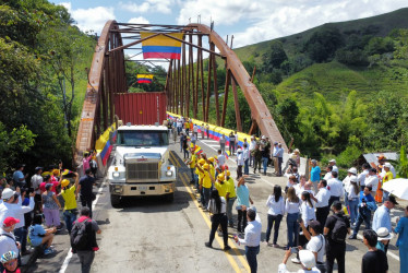 Inauguración nuevo puente El Alambrado