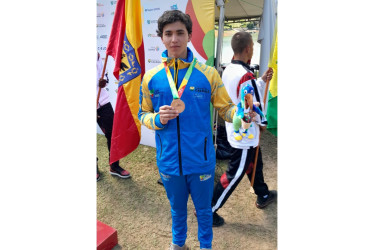 El deportista que representa a Caldas se ubicó en el tercer lugar en la prueba de overall masculino. El esquí náutico suma tres bronces para el departamento.