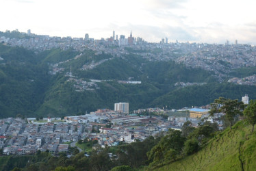 Villamaría y Manizales, dos de los cinco municipios que conformarían el Área Metropolitana.