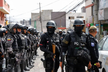 Policías desplegados en la capital ecuatoriana, Quito, el pasado 8 de enero.