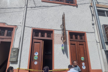  Fachada del negocio de tatuajes en el Centro de Manizales. 