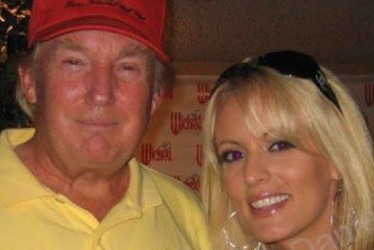 Donald Trump y Stormy Daniels.