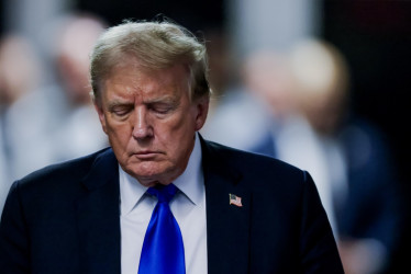 Fotos | EFE | LA PATRIA  Donald Trump recibió el fallo con cara triste y el ceño fruncido