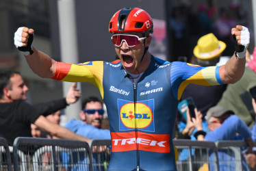 El italiano Jonathan Milan (foto), del equipo Bora Hansgrohe, se impuso en la cuarta etapa del Giro de Italia 2024. El esloveno Tadej Pogacar continúa portando la maglia rosa.