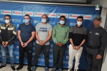 Los policías sindicados del homicidio.