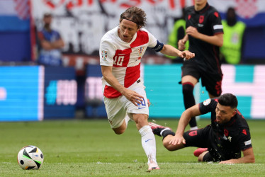 Luka Modric de Croacia en acción durante el partido del grupo B de la Eurocopa 2024 entre Croacia y Albania en Hamburgo, Alemania.