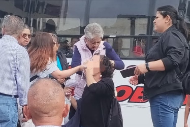 La persona afectada fue auxiliada por transeúntes. 