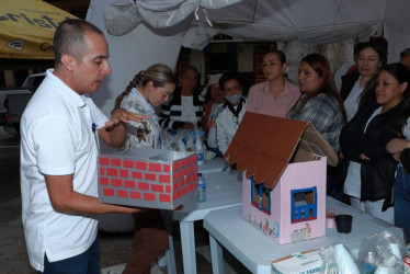 Socialización del plan de contingencia del dengue en Salamina (Caldas).