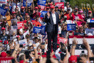 Donald Trump espera regresar a la Casa Blanca, mientras su principal contendor, Joe Biden, sigue dando tumbos.