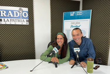 Anahí Araoz, de la compañía Viajera del Sur de Perú, y Sandro La Torre Tenorio, del colectivo Ámbar Perú.