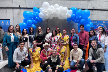 Estos son algunos de los participantes de la celebración de 10 años del programa Delfín en Colombia.